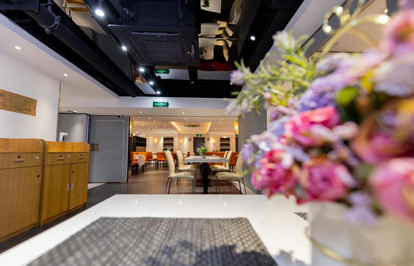 Starr Hotel Shanghai Bagian luar foto